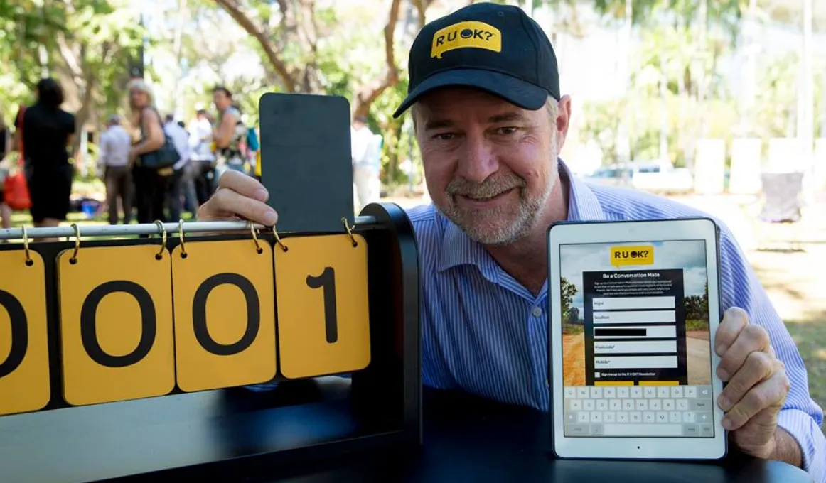 Minister Nigel Scullion signs up to R U Ok?