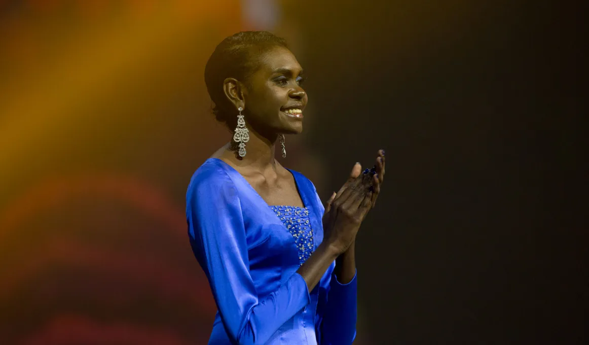 Magnolia Maymuru at the 2016 National NAIDOC Awards