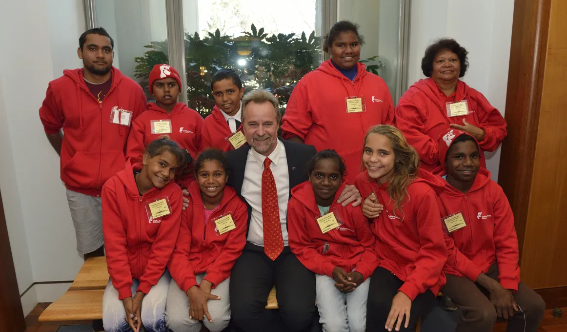 Year 6 and 7 students from Palm Island met with the Minister for Indigenous Affairs, Nigel Scullion, on their recent trip to Canberra as part of the Cathy Freeman Foundation’s (CFF) Horizons Program.