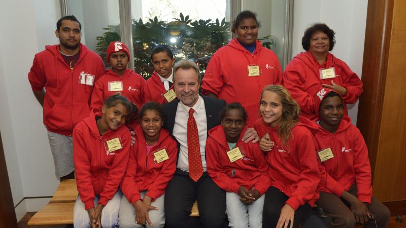 Year 6 and 7 students from Palm Island met with the Minister for Indigenous Affairs, Nigel Scullion, on their recent trip to Canberra as part of the Cathy Freeman Foundation’s (CFF) Horizons Program.