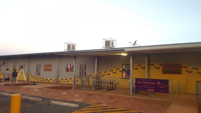  Local art work on the front wall of the new Nguru Walalja store at Yuendumu